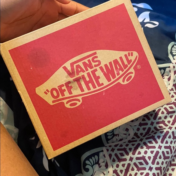 Toddler vans size 5.0/5c - Picture 4 of 7